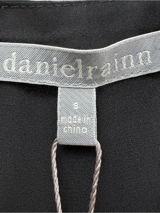 Daniel Rainn NWT Black Lace Trim Blouse Small V Neck Work Top - Picture 4 of 8